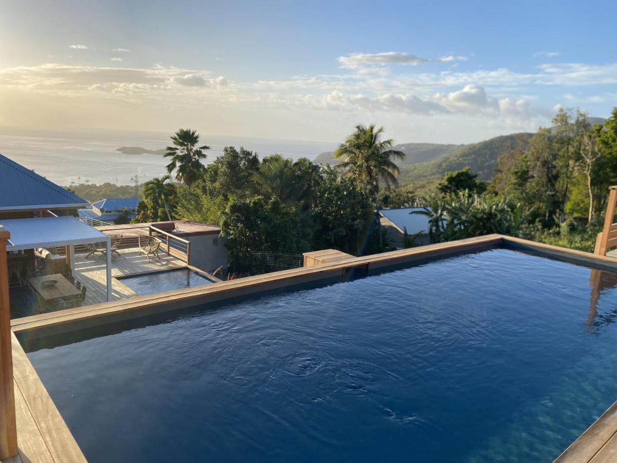 Grandes Luxueuses 4 Etoiles Face A La Reserve Cousteau & Ses Tortues * Bouillante