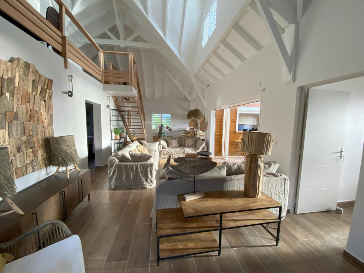 Grandes Luxueuses 4 Etoiles Face A La Reserve Cousteau & Ses Tortues Bouillante