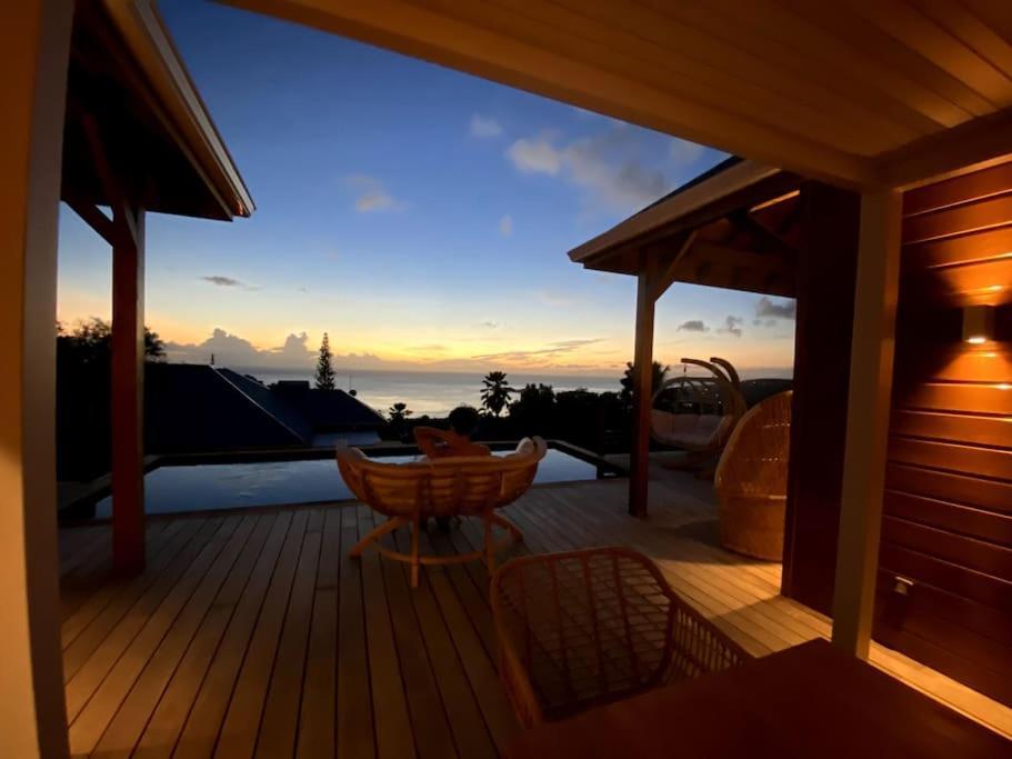 Grandes Luxueuses 4 Etoiles Face A La Reserve Cousteau & Ses Tortues * Bouillante